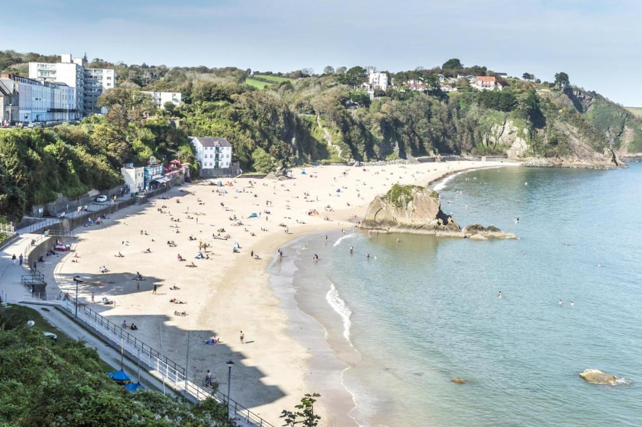 Sea Legs - 2 Bedroom Apartment - Tenby Bagian luar foto