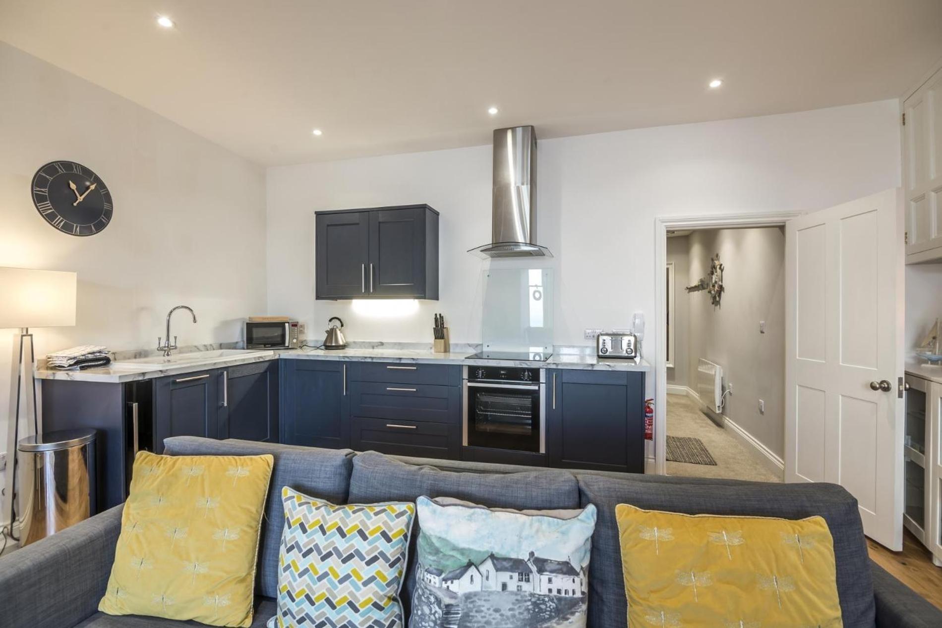 Sea Legs - 2 Bedroom Apartment - Tenby Bagian luar foto