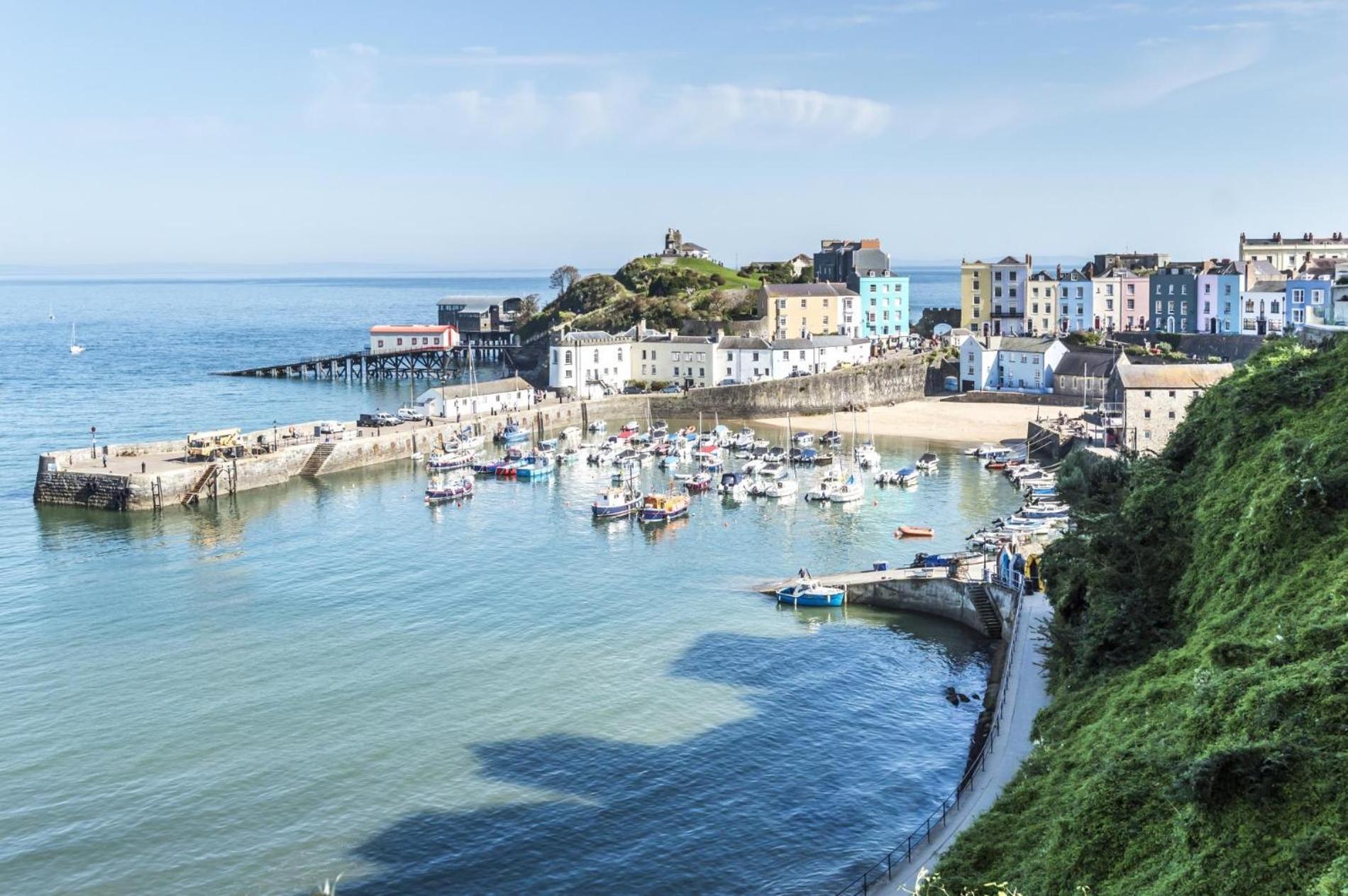 Sea Legs - 2 Bedroom Apartment - Tenby Bagian luar foto